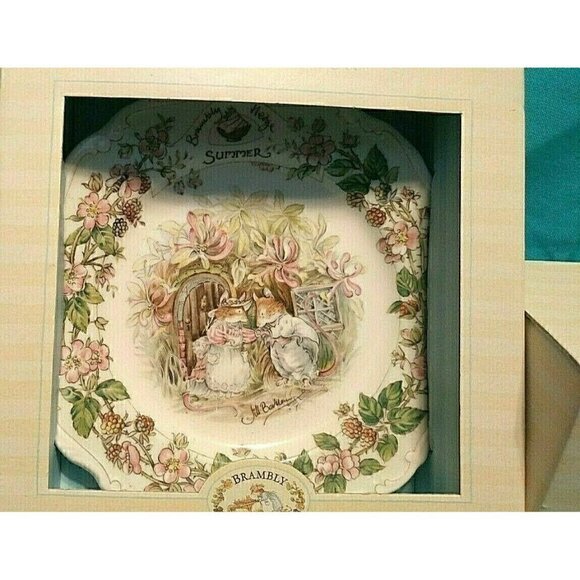 Royal Doulton BRAMBLY HEDGE Summer 8" Plate & Tea Cup NEW in Boxes OLD NEW STOCK - Picture 1 of 3